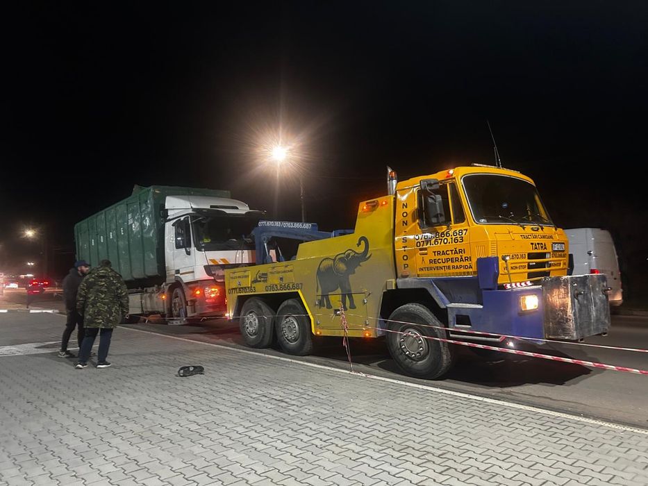 Tractari camioane Recuperator Autoutilitare Recovery Platforma Auto