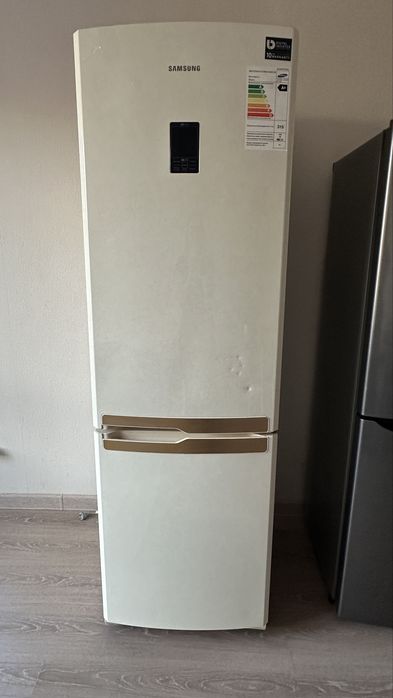 Холодильник samsung
