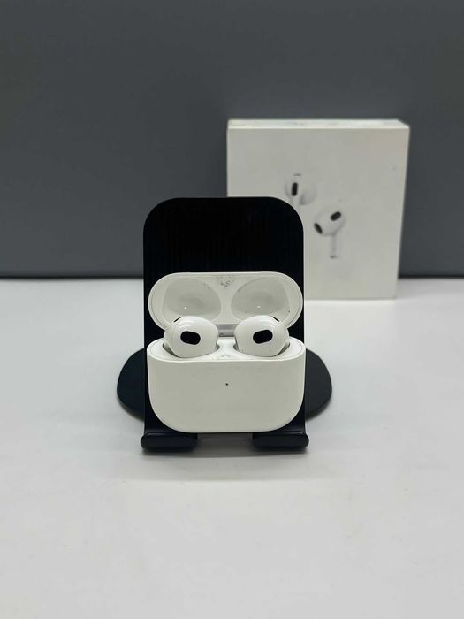 Apple AirPods 3 series
