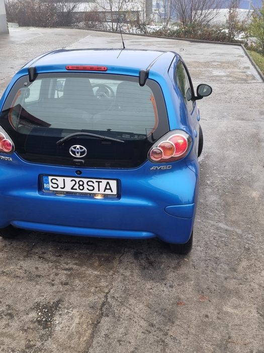 Vând Toyota Aygo