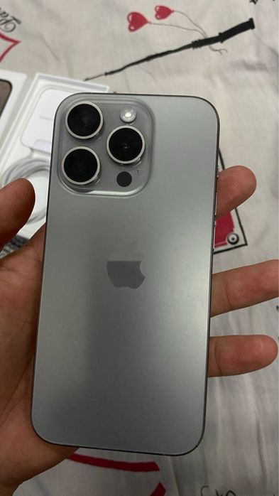 Айфон 15 про серый