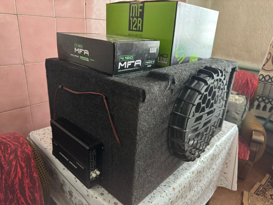 Продается Сабвуфер