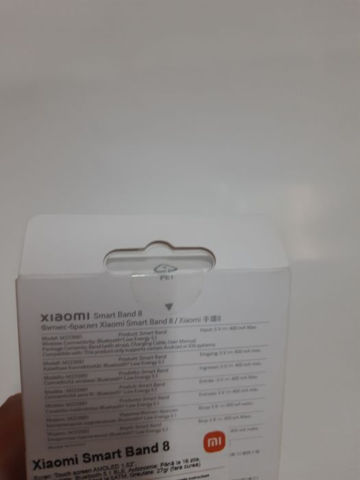 Xiaomi Smart Band 8 – NOUĂ, SIGILATĂ în cutie (Ideală pentru cadou)