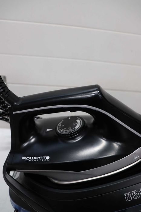 Rowenta VR8325 Турбо пара ютия, 2600W, 350 г/мин парен удар, 1,7л