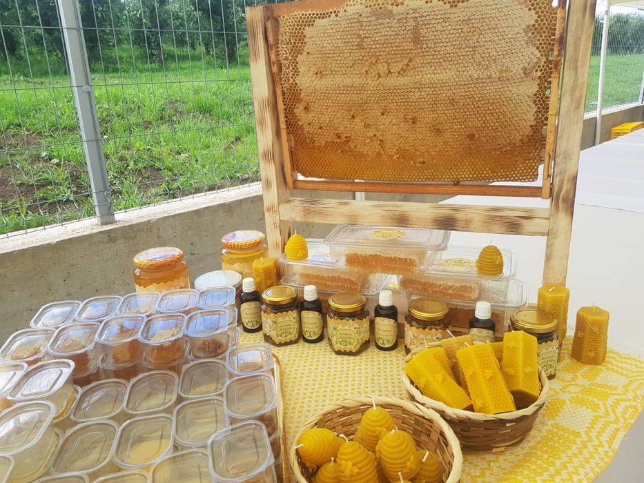 Vând miere albine bio