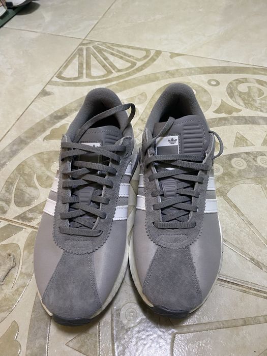 Adidas кроссовки