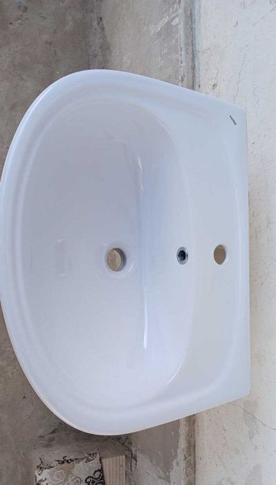 Б/у раковина сотилади. Тюльпан. Santek.