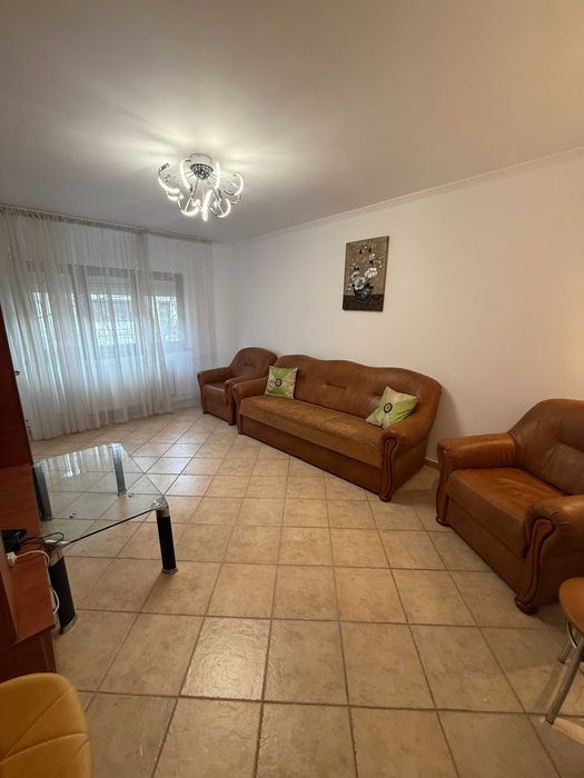 DOROBANTI piata,zona foarte linistita