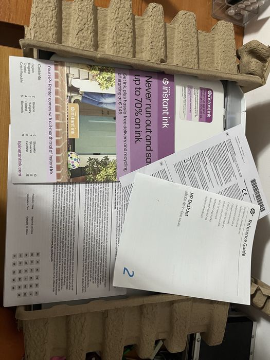 Imprimanta aproape nouǎ,am luat-o pentru facultate si am scos maxim 100 de foi şi nu o mai folosesc