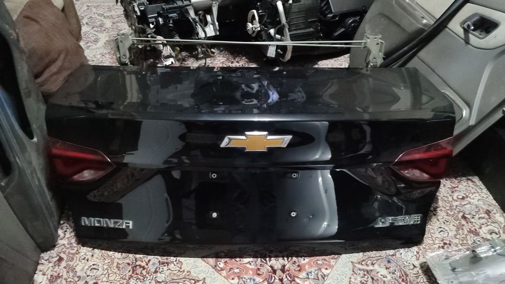 Monza bagaj apshipkalar hamma zapchaslar bor