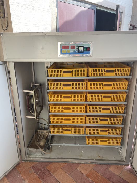 Продам инкубатор