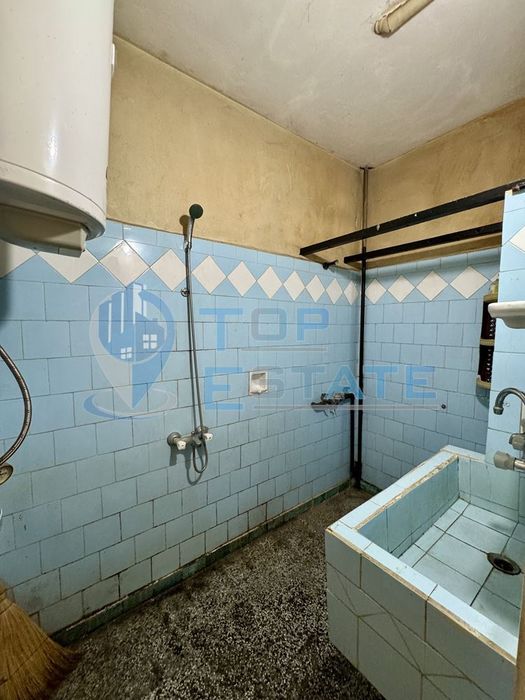 Продава се Многостаен апартамент в Горна Оряховица - 95 кв.м за 1053 €/кв.м - Снимка #12
