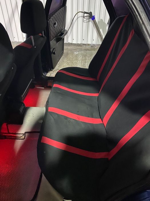 Продам ауди 80 Б3 ,1.8 карб