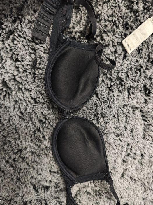 Сутиени Tezenis.