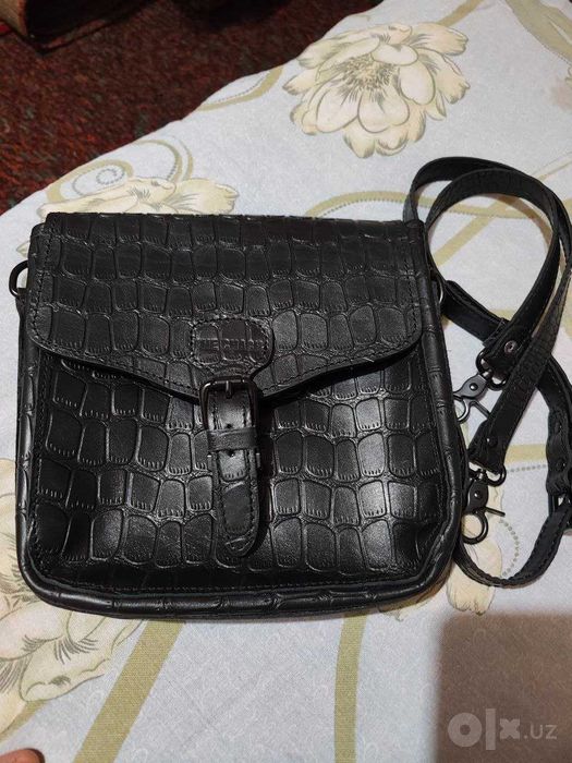 Продаю недорого сумку мужскую из экокожи