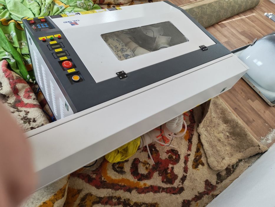 Лазерный гравировальный станок калидад