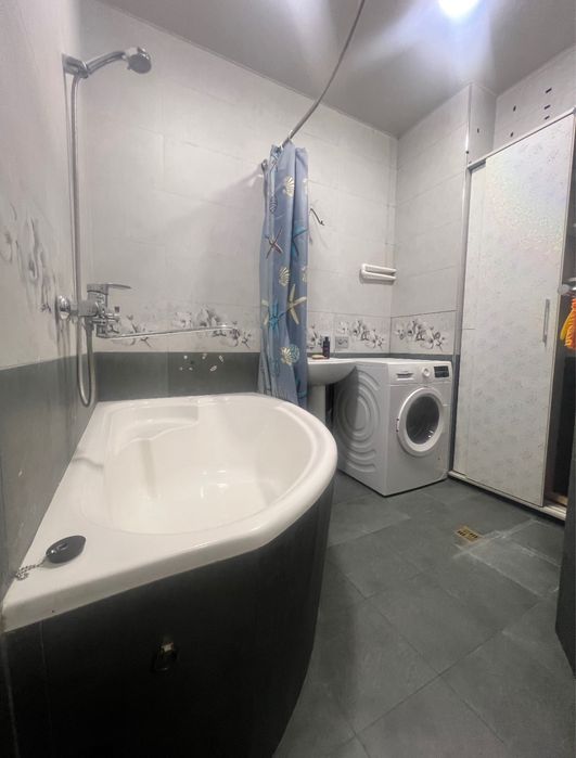 Срочно продается квартира чиланзар