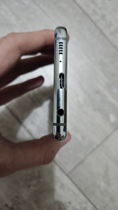 Samsung galaxy s10 на 128 гб