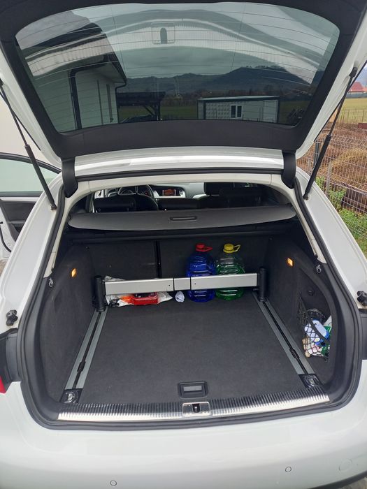 Audi a4 B8 2l diesel quattro 170 CP an 2011