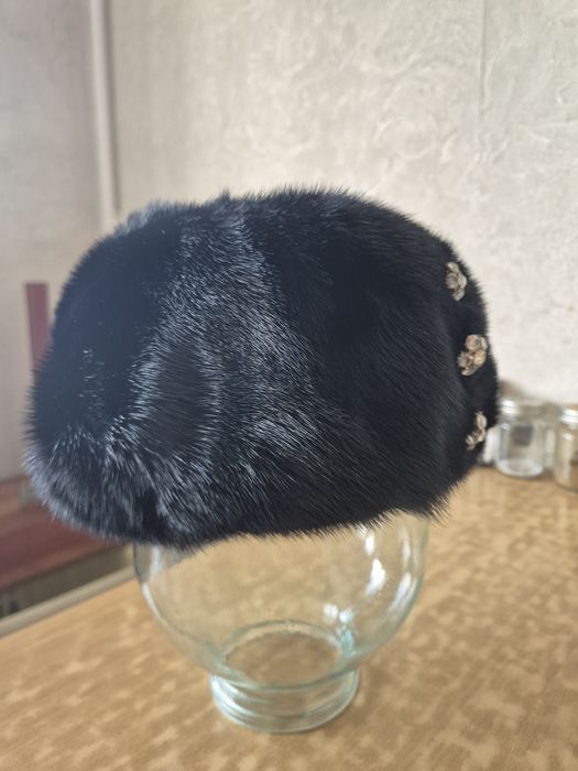Продам норковый берет