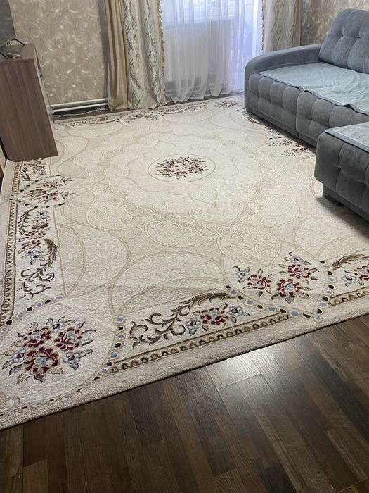 Продам натуральный ковер