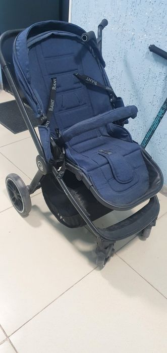 Продам коляску 2 в 1