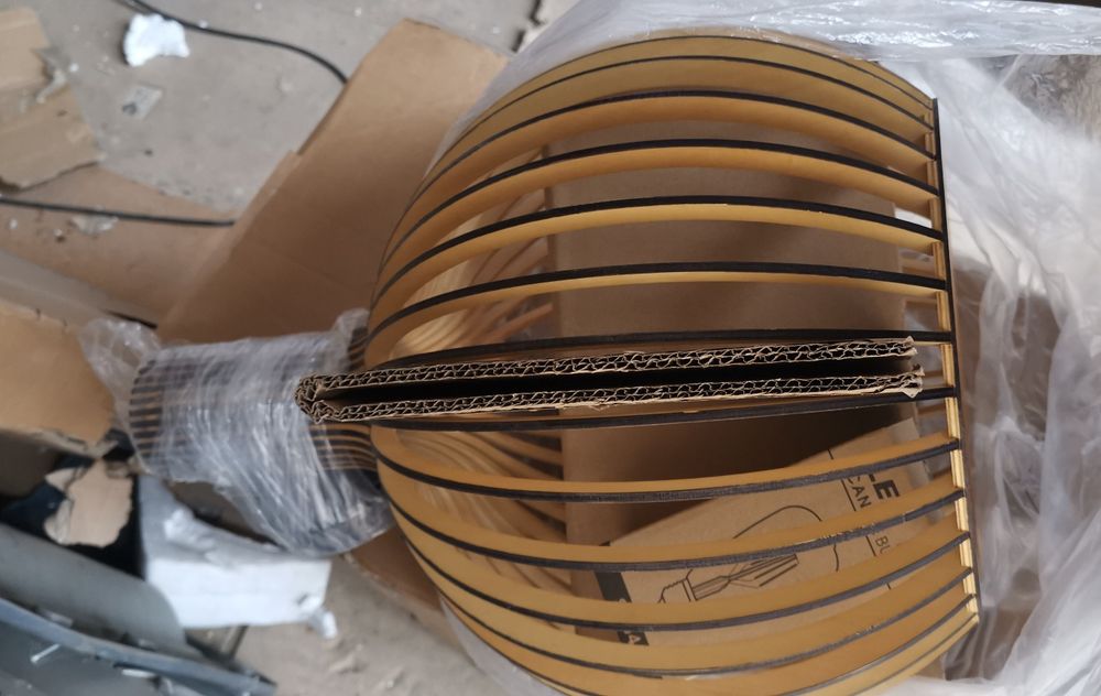 Дизайнерска лампа от шперплат висяща пампа Ф35 см Е27