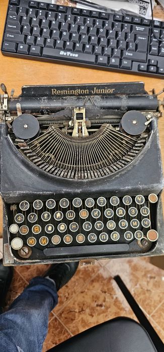 Пишеща машина Remington Junior