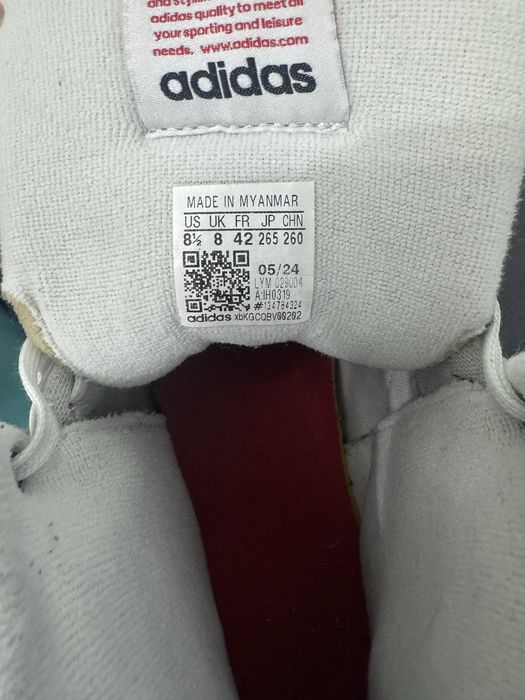 Adidas marimea 42