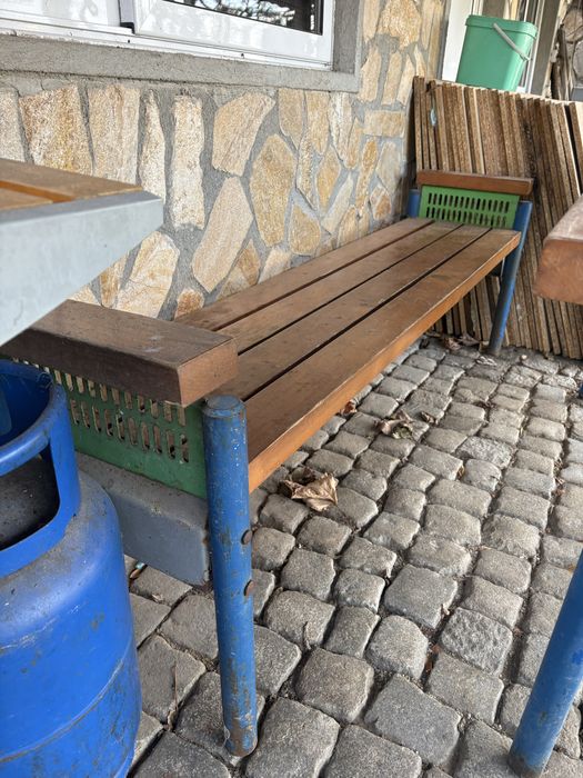 4 комплекта маси с пейки, масивни, разглобяеми