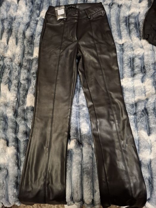 Черен кожен клин номер EU 32