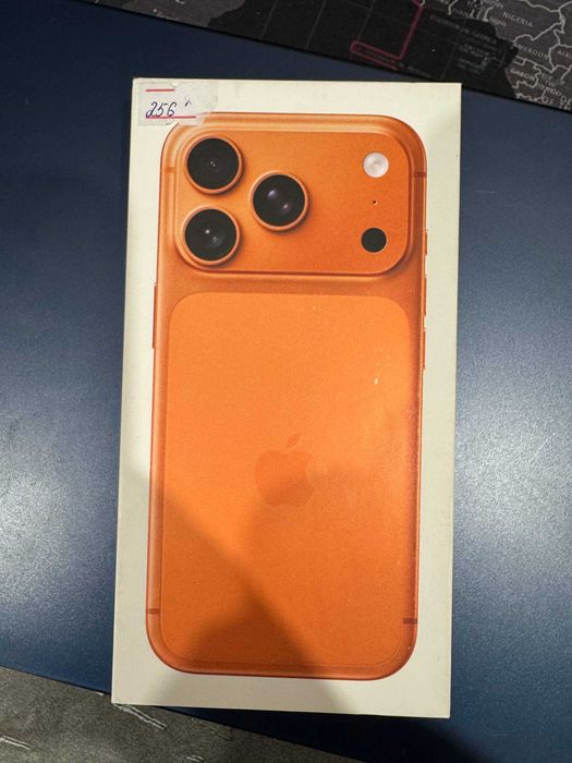 Iphone 17 pro orange