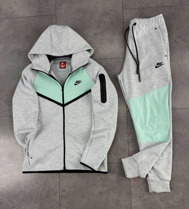 Мъжки Екипи Nike Tech