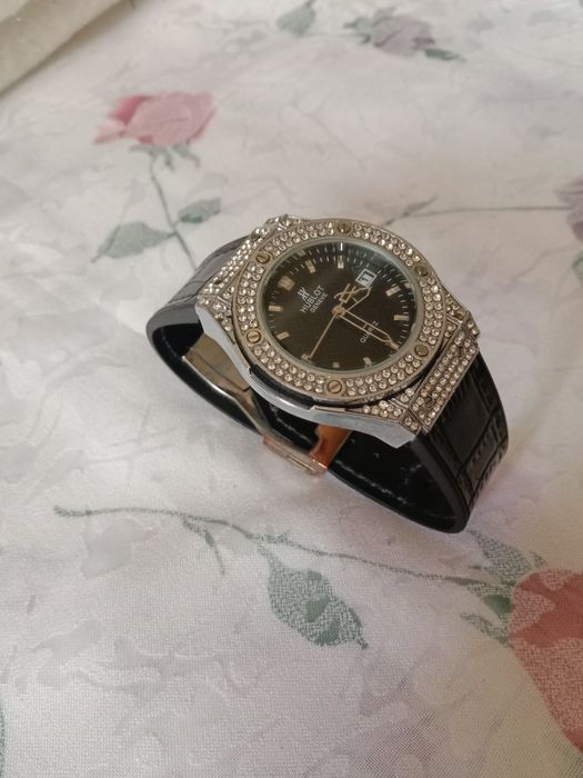 наручные  HUBLOT женские часы