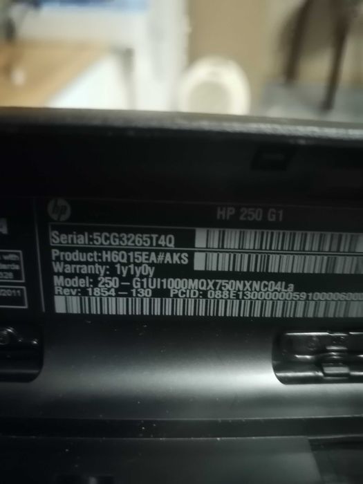 Продавам лаптоп Hp 250
