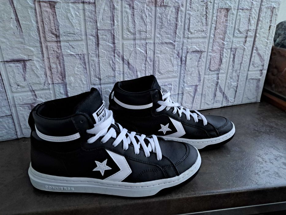 мъжки маратонки,кецове,спортни кожени обувки,,ном.41,Converse
