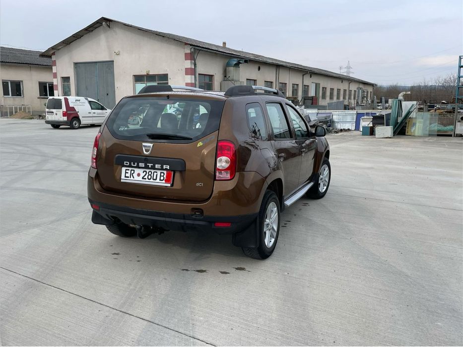 Dacia Duster diesel ,2011 4x4 la buton