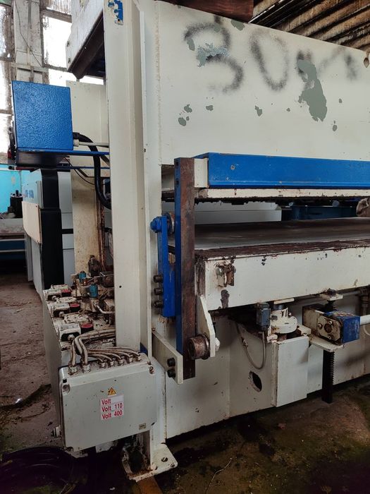 Автоматична топла преса за плотове размер 2500мм.х 1300мм.