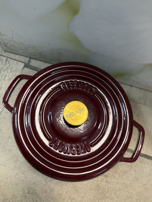 Чугунена холандска тенджера Overmont 5.5l емайлирана