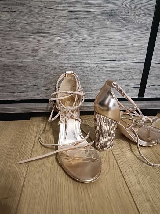 Sandale șnur aurii