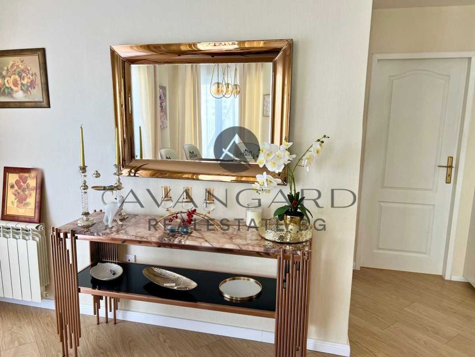 Продава се Тристаен апартамент в Пловдив, Център - 120 кв.м за 2763 €/кв.м - Снимка #1