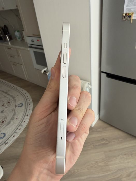 Продам Iphone 13 128gb