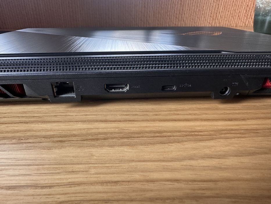 Laptop Gaming ASUS ROG Strix G15 – Stare Impecabilă