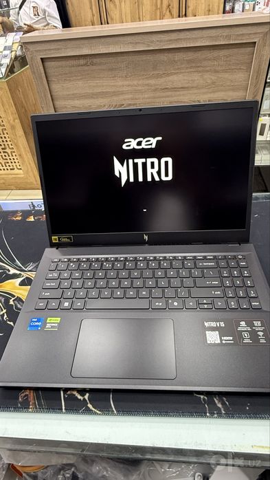 Acer Nitro V15 i5-13420H 16/512GB RTX 5050 8GB 1
