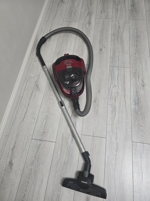 Пылесос Phillips