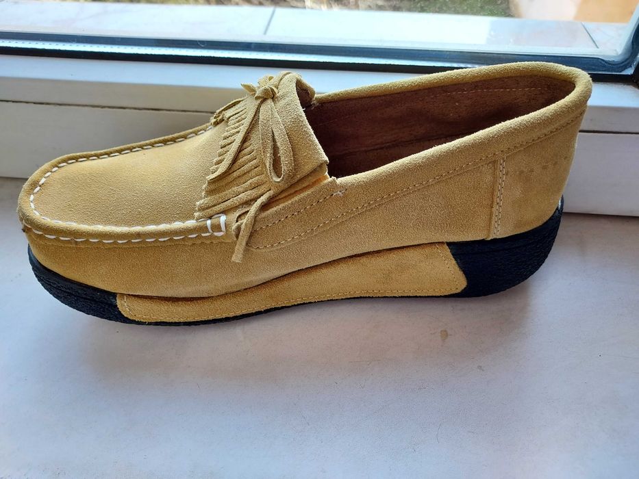 Pantofi noi de damã pentru picior nr.39 culoare muştar