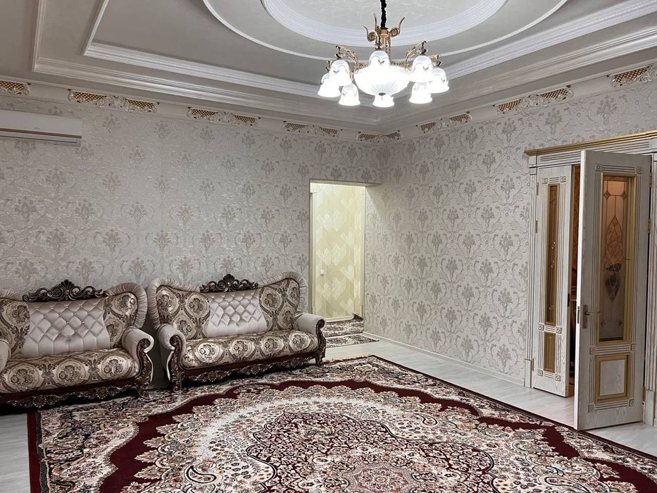 Евроремонт йенги ховли сотилади. Уй жихозлари Билан.