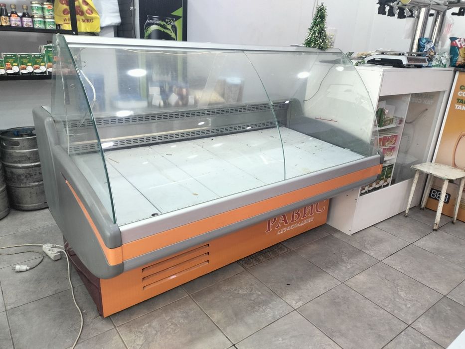 Витринный холодильник