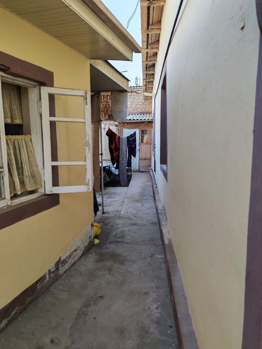 Термиз Шахарда ховли уй