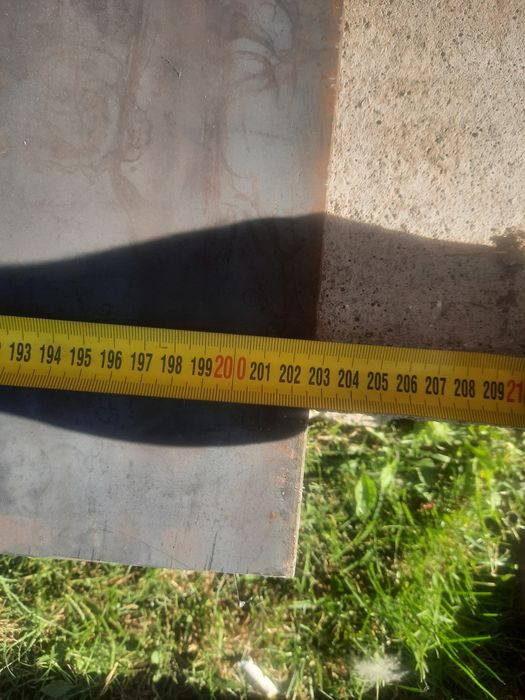 Vand o bucata de tabla de 0.4 grosime